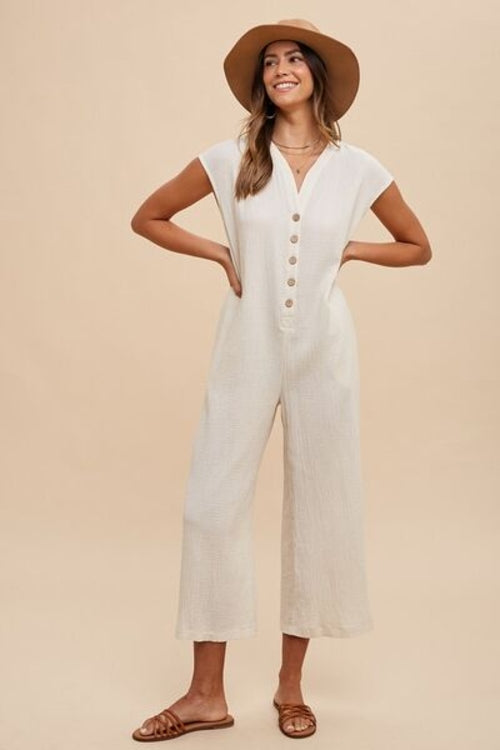 Annie Luxe Wide-Leg Jumpsuit – Stijlvolle Knoopdetails & Zakken